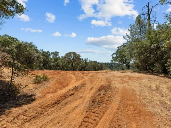 22131 Deer Trail Ct, Auburn, CA 95602