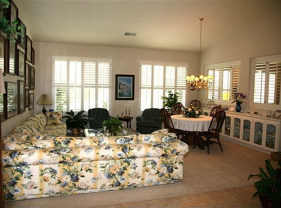 Formal Living 