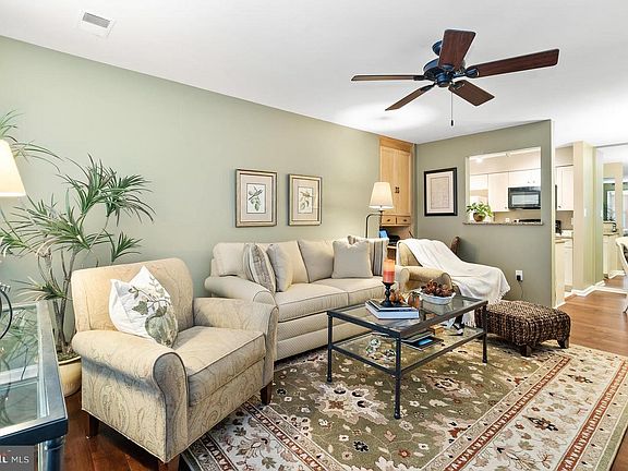 4th image of 20530 Shadyside Way #50-4