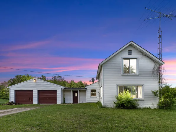 8938 Gibson Ave, Lake, MI 48632