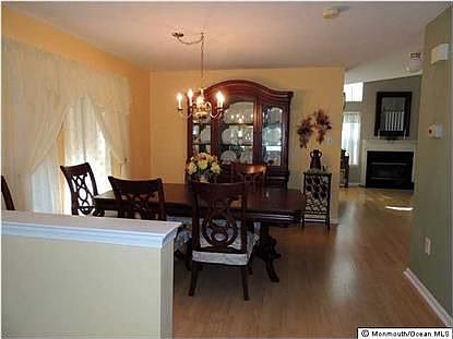 4th image of 701 Carnaby Ln #39