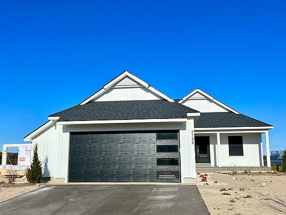 2nd image of 2788 W Crown Dr