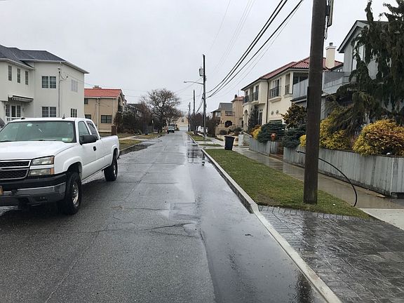 5th image of 51 Queens Ave
