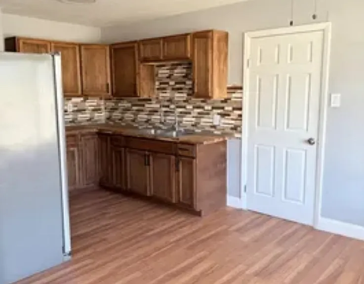 1908 Morrison Dr — Photo 6