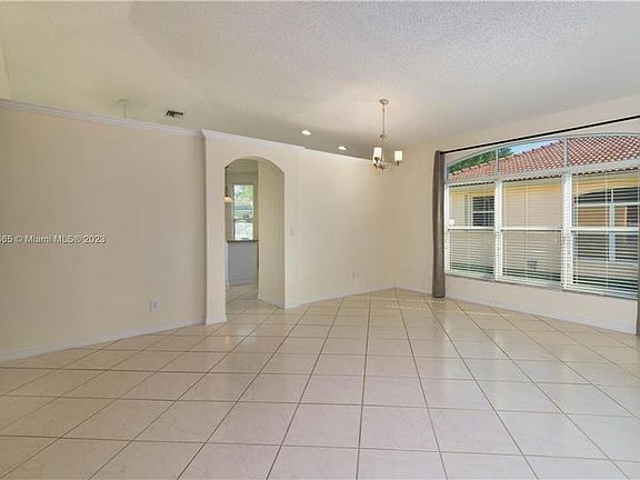 2nd image of 865 NW 132nd Ave #865
