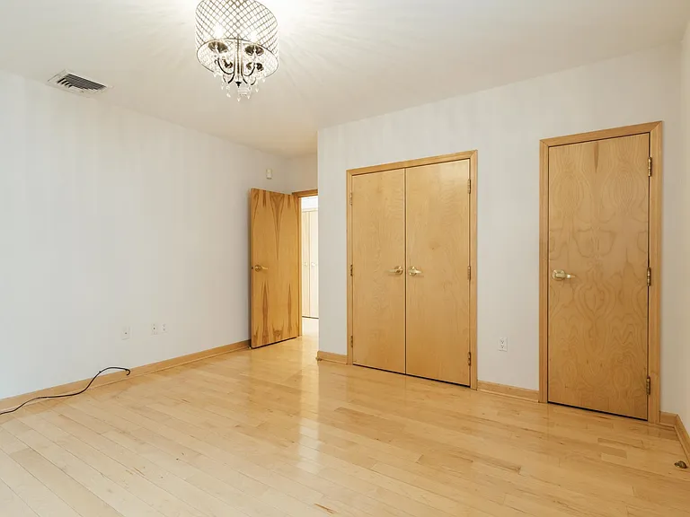 30 Park Ave #1 — Photo 27