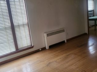 306 E Locust St APT 1, Bloomington, IL 61701