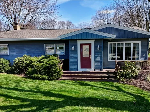 5498 S Market St, Berlin, OH 44654