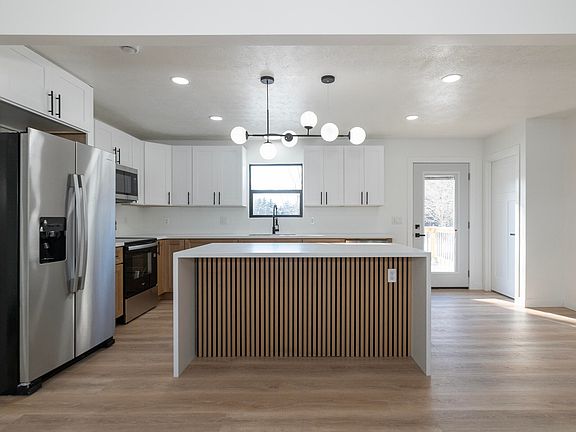 2nd image of 70908 Elkhart Rd