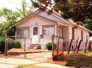 438 S Marshall St, Pontiac, MI 48342