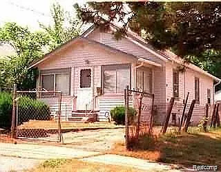 438 S Marshall St photo 1