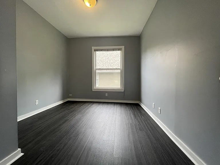 1819 15th Ave S #2 — Photo 8