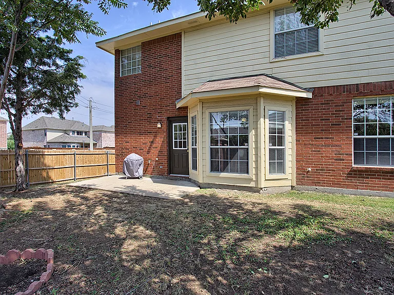 4428 Heath Ct — Photo 3