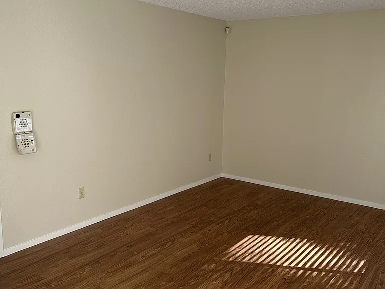 112 Oneil Cir — Photo 16