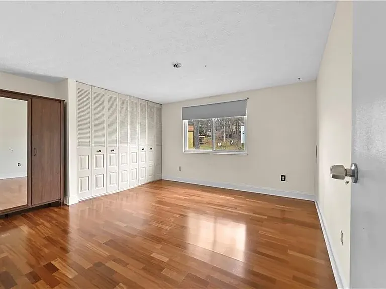 4608 Rosemear Ct — Photo 20