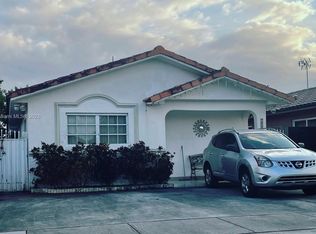 2638 W 71st Pl, Hialeah, FL 33016
