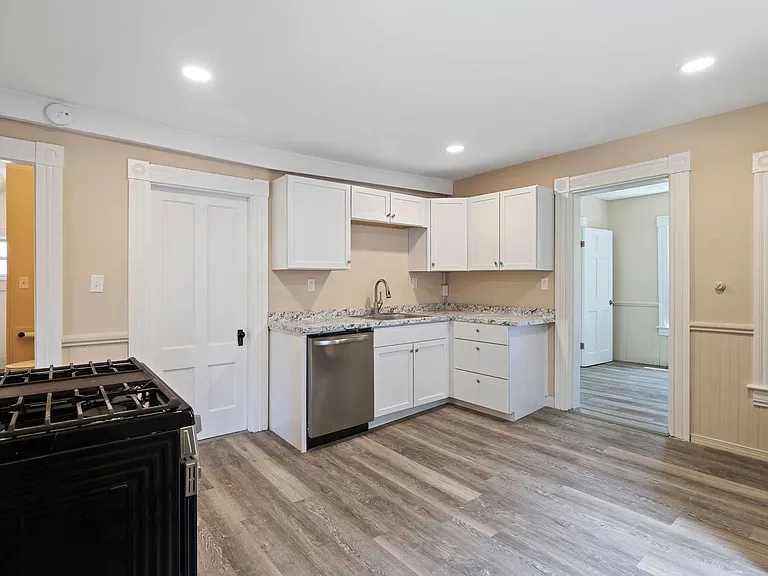 108 Dartmouth St — Photo 21