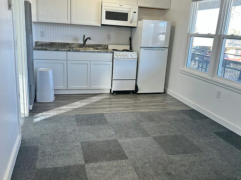 525 E Omaha St #2 — Photo 2
