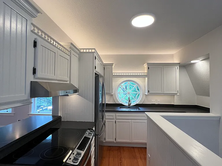 710 24th Ave S #D — Photo 4