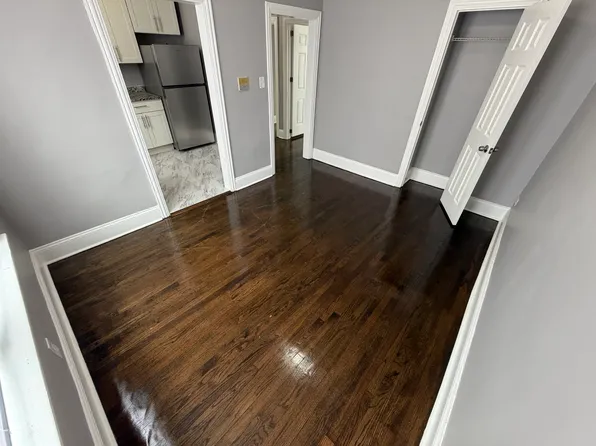 1332 W 82nd St, Chicago, IL