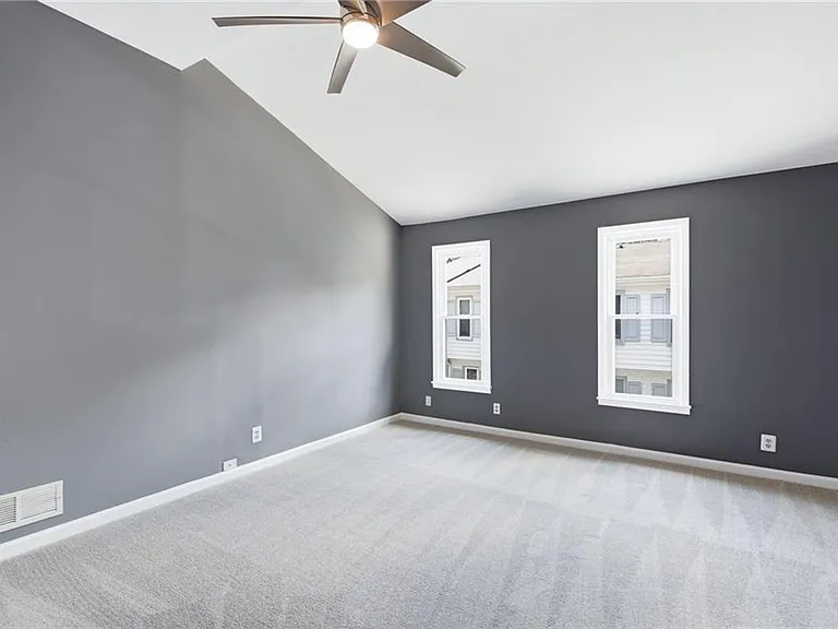 856 Saint Charles Ave NE #8 — Photo 20