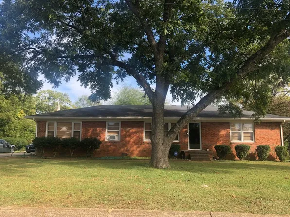 902 Speake Rd NW, Huntsville, AL 35816