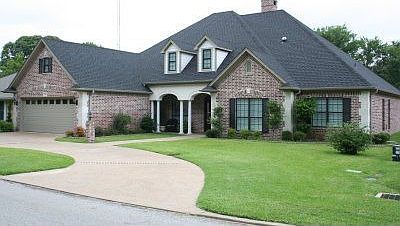 1st image of 167 Fairway Dr