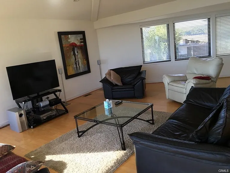 1326 Skyline Dr — Photo 30