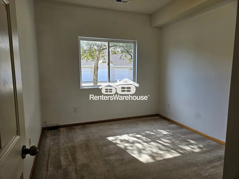 8601 Westown Pkwy #20109 — Photo 11