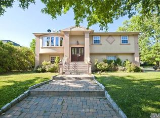 501 Hungry Harbor Rd, Valley Stream, NY 11581