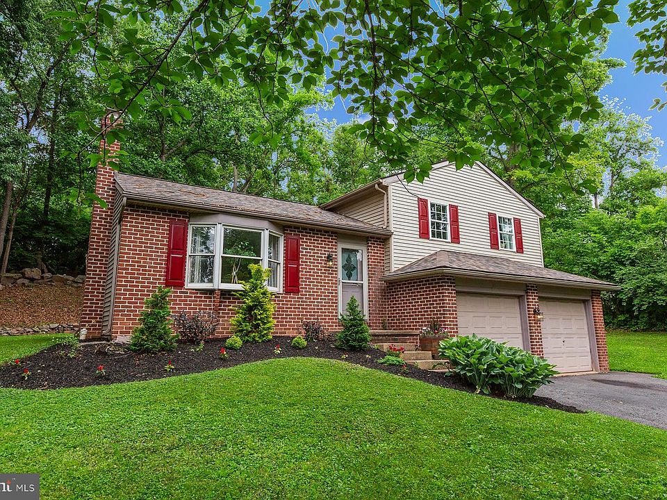 1st image of 125 Boulder Dr