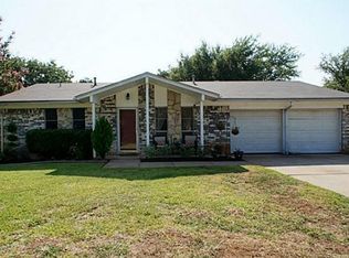 329 Carnation Ln, Hurst, TX 76053