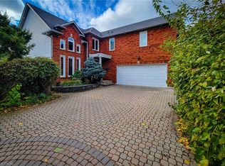 2 Citation Cres, Hamilton, ON L9K 1H8