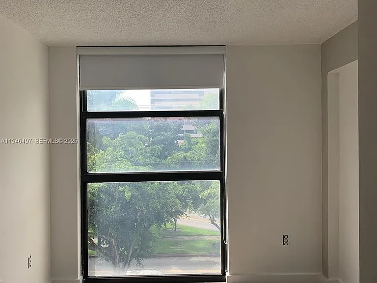 911 E Ponce De Leon Blvd #403 — Photo 15