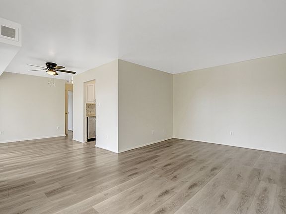 4th image of 2904 Kings Chapel Rd
