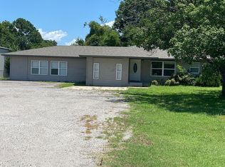 206 S Main St, Ada, OK 74820