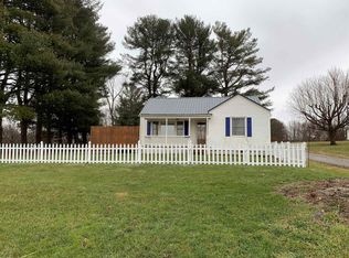 4820 Newbern Rd, Pulaski, VA 24301