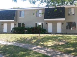 1903 Karen Ct, Champaign, IL 61822
