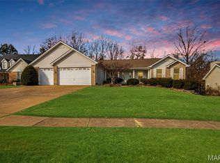 1227 Park Meadow Dr, Fenton, MO 63026