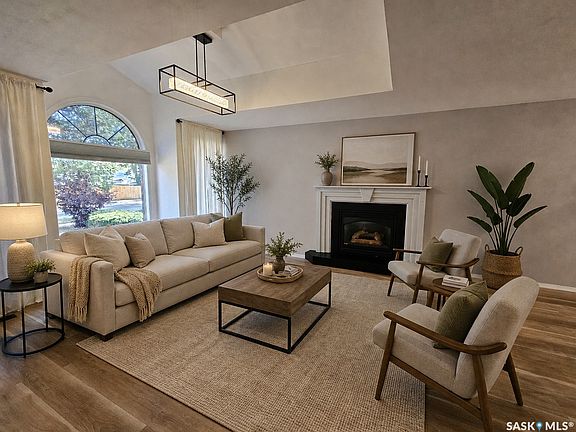 3rd image of 120 5th Avenue W