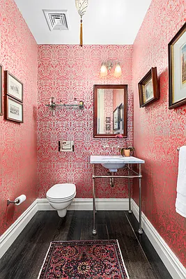 Sold by Douglas Elliman | media 21