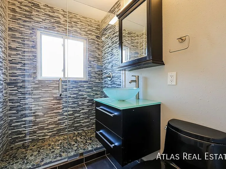 1620 N Colorado Blvd #5 — Photo 4