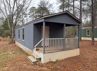 930 Cedar Village Ln, Seneca, SC 29678