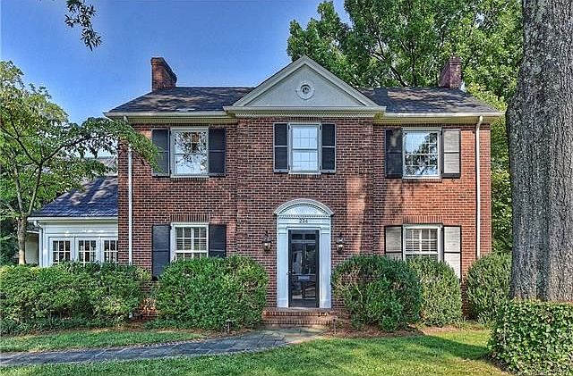 1st image of 234 Fenton Pl