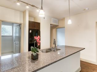 2002 Johanna Dr APT 103, Houston, TX 77055