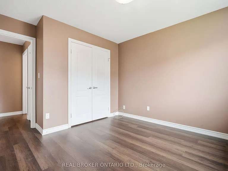 1047 Marquette Dr — Photo 33