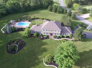 1200 Rail Fence Rd, Camillus, NY 13031