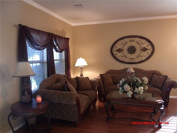 3rd image of 9828 Sterlinghill Dr