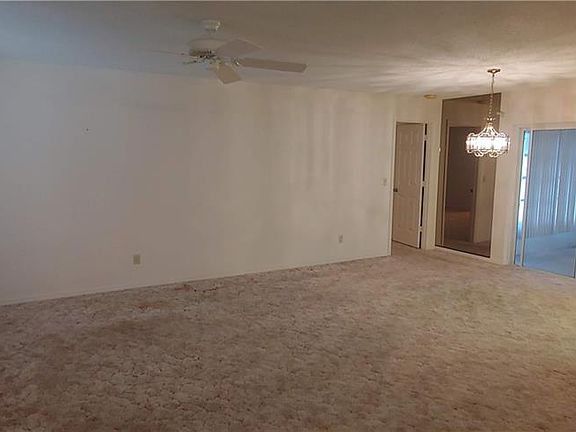 4th image of 645 26th Ct