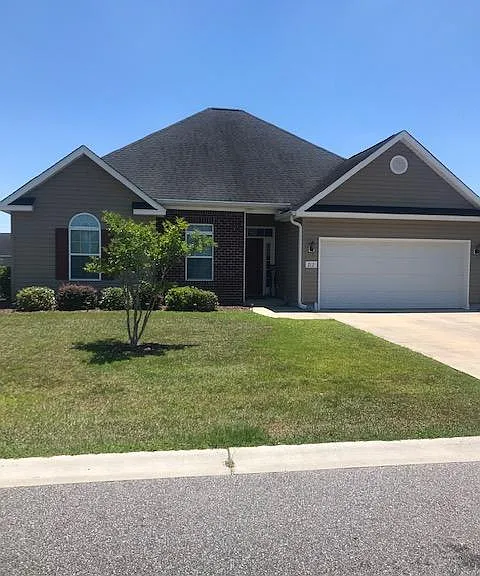 212 Camrose Way — Photo 1